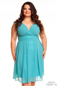 Błękitna Wieczorowa Sukienka z Głębokim Dekoltem PLUS SIZE